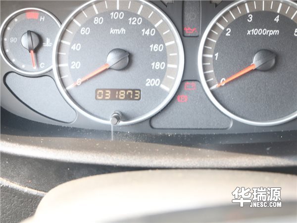 务实亲民两厢经济车，长安奔奔，用仔细，车子的状况好