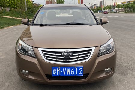 三门峡二手比亚迪G6 2013款 1.5TI 手动 尊贵型