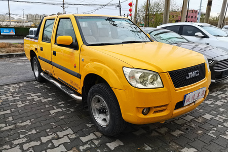乌鲁木齐二手江铃宝典 2014款 新时尚版加长款 2.4L 手动 两驱 舒适型 汽油 国IV